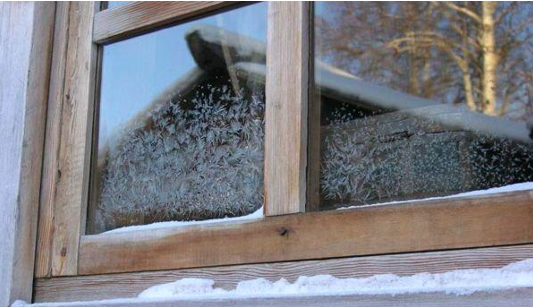 Alte Holzfenster für den Winter isolieren: wie und womit man dämmt – Setafi