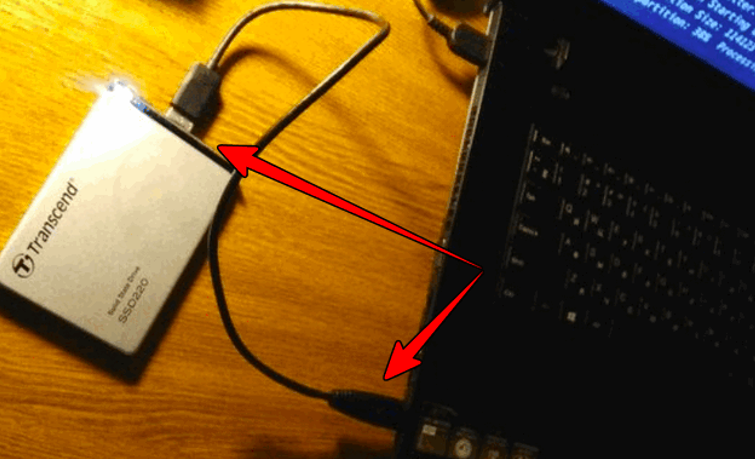 Priključite disk iz računalnika USB
