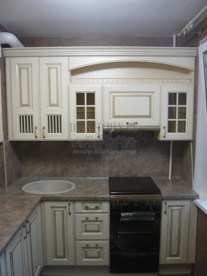 Classic light kitchen made of solid oak Imperial