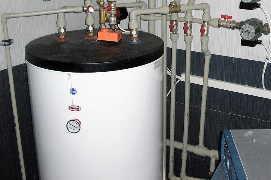 Efficient indirect heating boiler