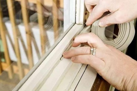 Isoler les vieilles fenêtres en bois pour l'hiver