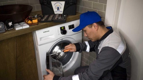 Ko tas nozīmē, ja veļas mašīna neuzņem ūdeni? Kāpēc tas notiek un kā to novērst? – Setafi