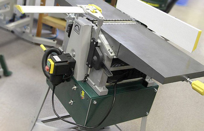 The best planer-thickness machines: rating of 2023, TOP 7, review, quality, price