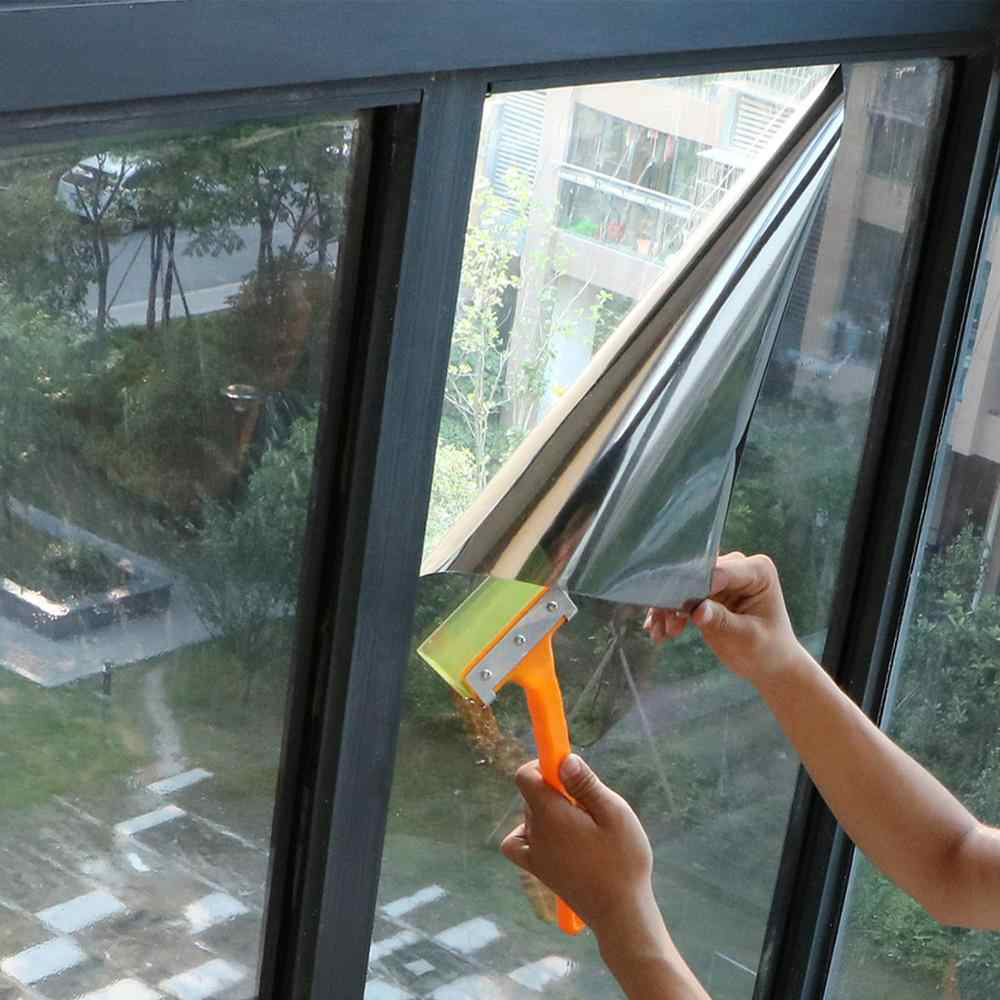 Ablakok színezése az erkélyen: fóliák típusai, kiválasztási kritériumok és telepítési jellemzők