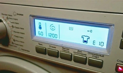 Erro E10 na máquina de lavar Electrolu