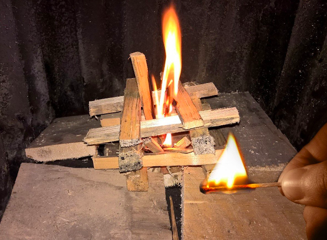 Jak rozpalić kominek i prawidłowo palić drewnem w domu: instrukcja – Setafi