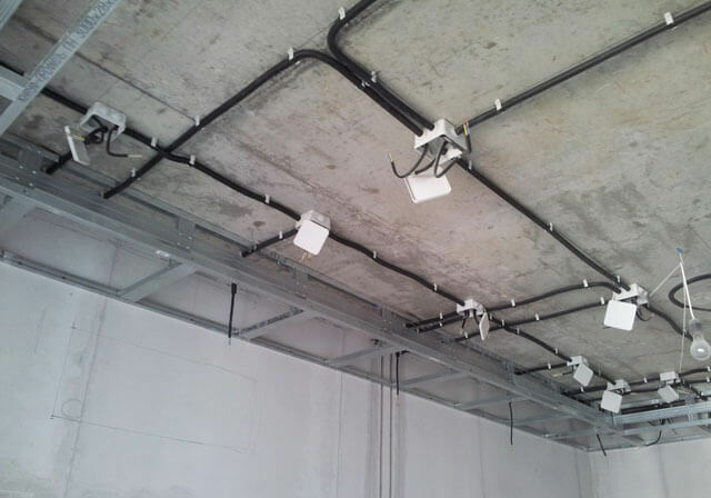 Location of electrical wiring on the ceiling