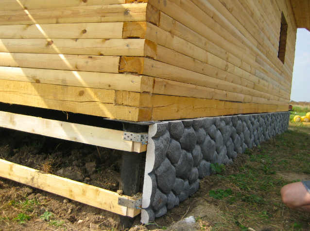 Isolation de la fondation sur pieux d'une maison en bois: comment isoler le sous-sol - Setafi