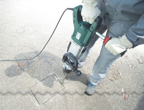 Remova a betonilha velha do chão - 3