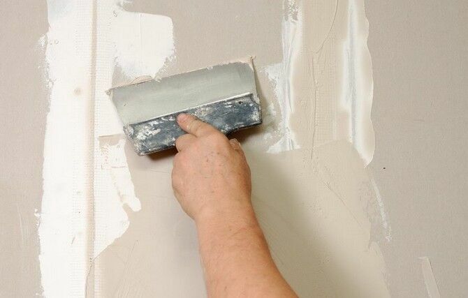 Omítání sádrokartonových stěn: pro tapety, pro malování, vlastními rukama, tipy, video