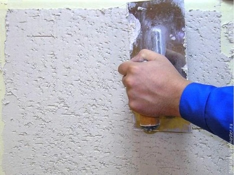 Seinte dekoratiivne, tekstureeritud värvimine oma kätega: kuidas peale kanda – Setafi