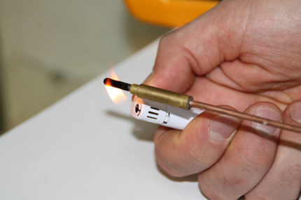 Checking the functionality of the thermocouple with a lighter