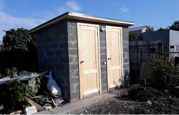 Stranišče iz penastih blokov: kako izolirati zimsko kopalnico za poletno hišo - Setafi