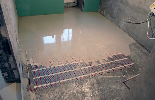Samonivelační podlaha pro teplou podlahu pod dlaždice: jakou tloušťku, jak vyrobit - Setafi